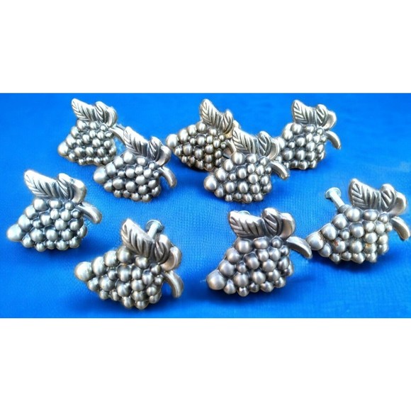 Lot of 9 ATLAS Homewares Vinyard Grape Cluster Drawer Cabinet Pulls Knobs Pewter - Picture 1 of 6